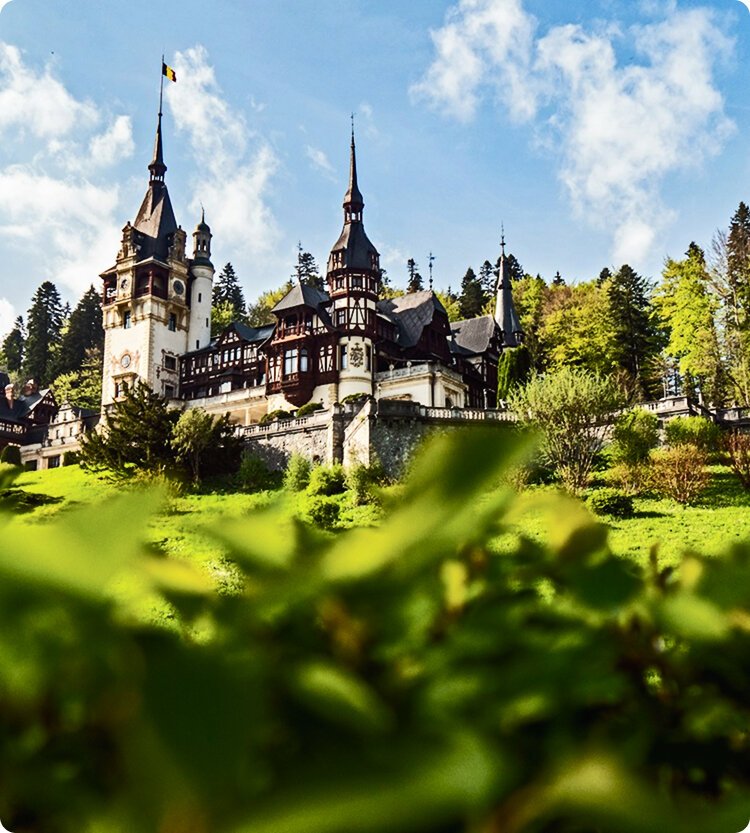 Pałac Peleș w Rumunii – symbol kraju, do którego realizujemy przesyłki z Polski do Rumunii